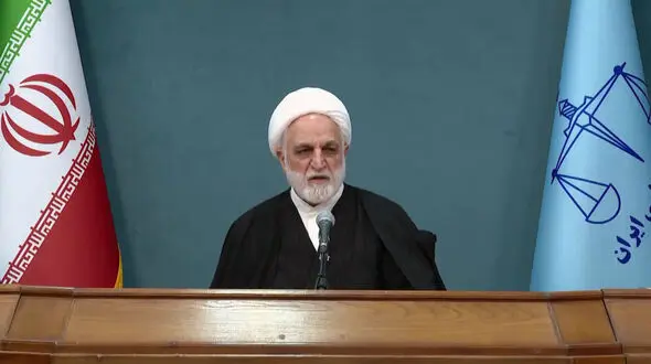 برخورد قاطع با مفسدین از الزامات تحقق شعار سال است