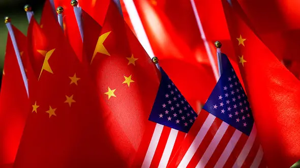 چین مخالف تضعیف دلار در جهان است / حجم مراودات تجاری چین با ایران فقط 15 میلیارد دلار!