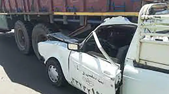 تصادف مرگبار وانت با کامیون / زوج جوان در خودرو له شدند + عکس