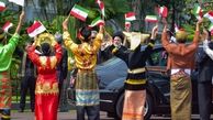  استقبال رسمی جوکو ویدودو از دکتر رئیسی در کاخ مِردکا / غرس نهال دوستی از سوی روسای جمهور ایران و اندونزی