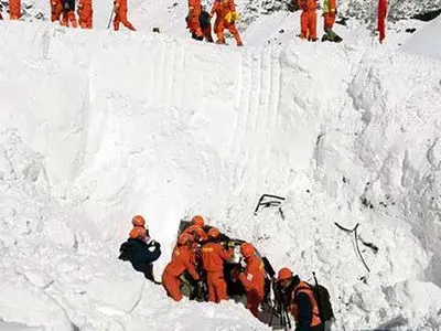 کشف جسد 2 نفر دیگر از کوهنوردان مفقودشده در الوند