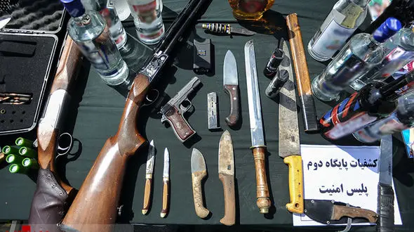 اطلاعیه مهم سازمان اطلاعات فراجا / انهدام 16 باند قاچاق اسلحه با 8 هزار سلاح جنگی و شورشی از 26شهریور ماه