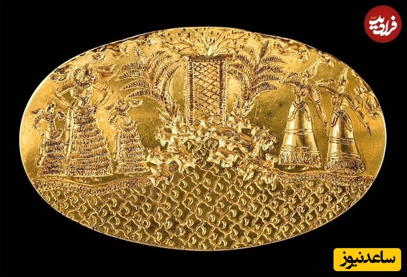 یک پلاک حکاکی‌شدۀ طلا که با دقت و ظرافتی خارق‌العاده ساخته شده