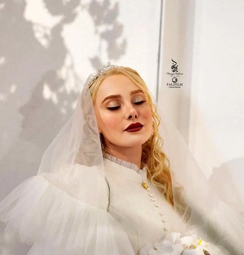 نگاهی به لباس عروس آرام جعفری / خانم بازیگر با لباس عروس اروپایی به سبک کلاسیک درخشید + عکس
