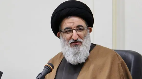 امام جمعه کرج: احتمال دارد که رییس‌جمهور ما در کاخ سفید هم نماز بخواند