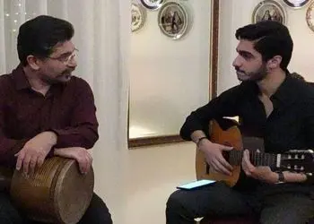 فیلم/ کلکسیون آلات موسیقی در منزل هنری امیرحسین مدرس، ایناروس سریال یوسف پیامبر/ از سه تار و تنبک تا گیتار و.../ نگم براتون از دکوراسیون جذاب خونه اش