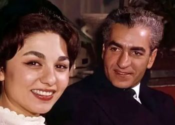 عکس / سفر به ایام قدیم   / نحوه آشنایی شاه پهلوی با فرح دیبا / از عکس کارت عروسی تا لباس عروس و حضور در حرم امام رضا (ع) ... سال 1337