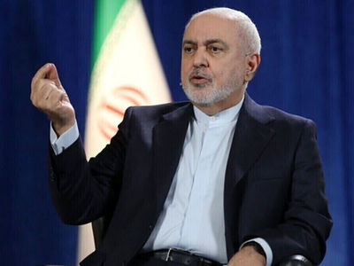 پاسخ  نگران‌کننده ظریف به سوالی درباره قیمت دلار در سال 1404 + فیلم
