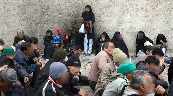 ۴۳ خرده فروش و معتاد متجاهر در دام پلیس نیشابور