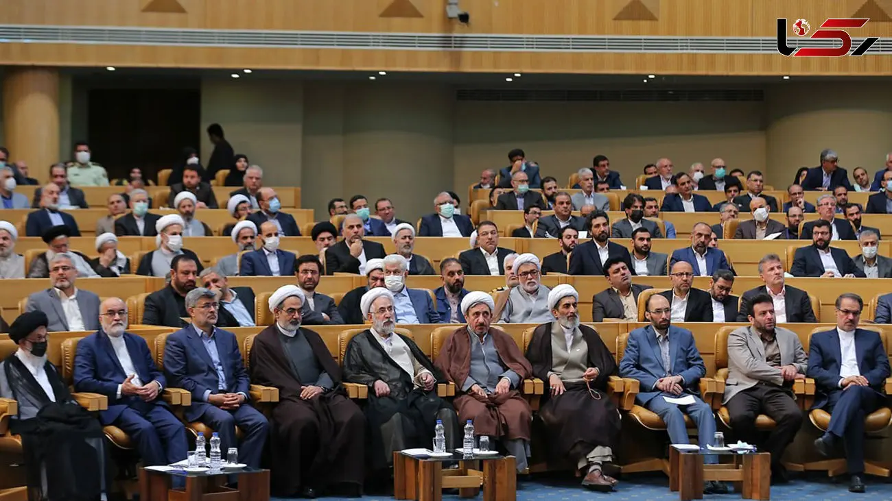 تجلیل رئیس عدلیه از مدیران، مسئولان، قضات و کارمندان برگزیده قوه قضائیه 