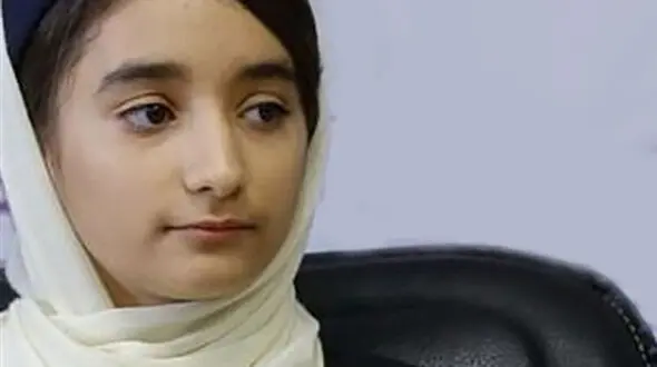 نابغه 12 ساله ایرانی که از سن کم به فکر کودکان کار بود
