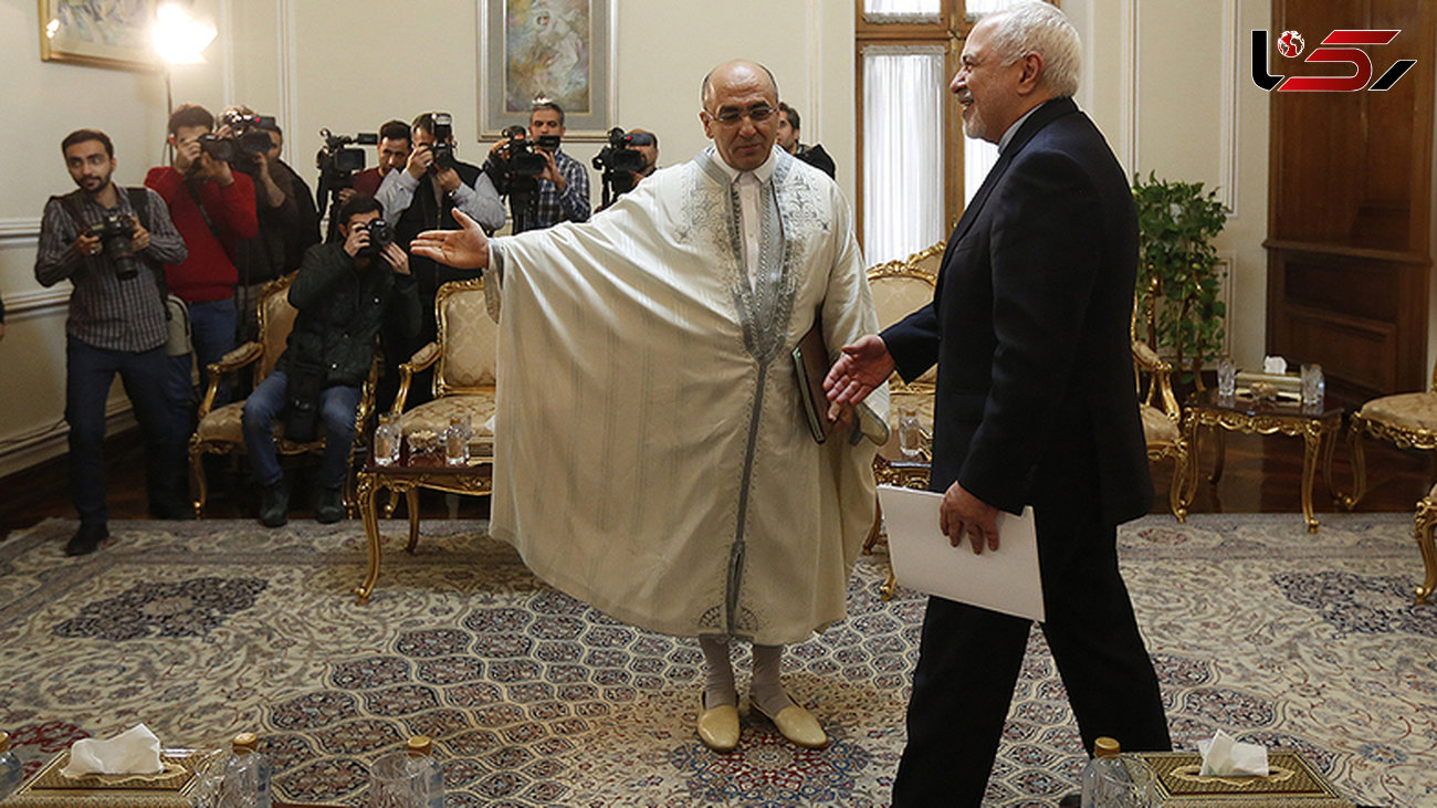 عجیب ترین لباس  یک سفیر در دیدار با ظریف +عکس