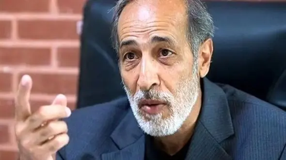 نصرالله تاجیک: عراقچی نگفته با آژانس همکاری نمی‌کنیم! / گروسی دودوزه‌بازی می کند