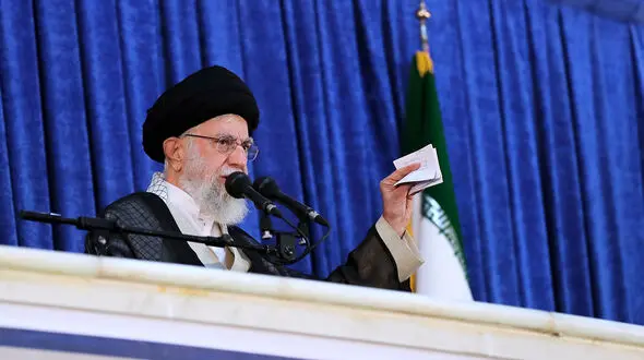 بازتاب بیانات رهبر انقلاب در رسانه‌های غربی / امروز 14 خرداد