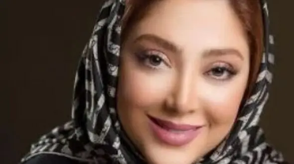 ژست پر از غرور مریم سلطانی بازیگر محبوب با استایل اعیانی +عکس /چه شال خاصی سر کرده خانم بازیگر