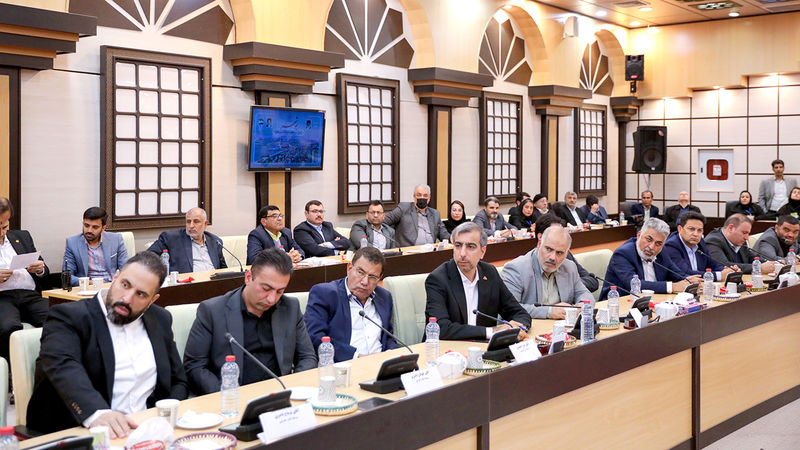 دکتر مسعود پزشکیان در نشست با فعالین اقتصادی استان بوشهر