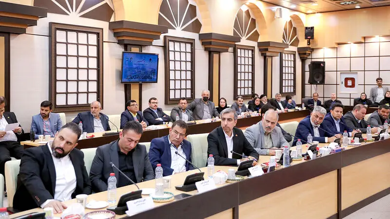 دکتر مسعود پزشکیان در نشست با فعالین اقتصادی استان بوشهر