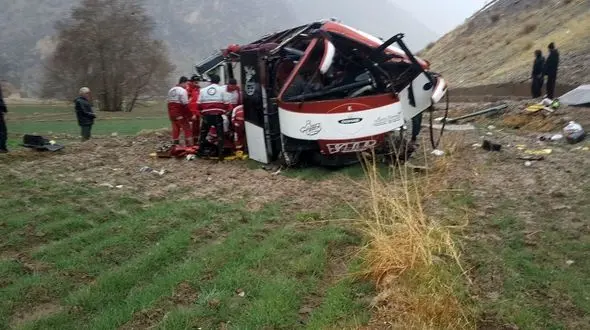 اسامی مصدومان و قربانیان حادثه اتوبوسی امروز در کشور + عکس 