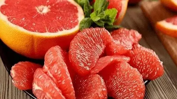 تداخل دارویی گریپ فروت را جدی بگیرید