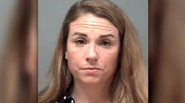 راز شیطانی خانم معلم در دوربین مخفی  / رسوایی  با پسر دانش آموز  + عکس / امریکا