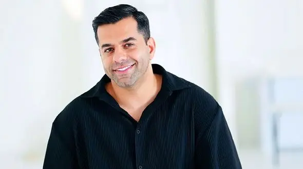 دانلود شاهکاری جدید از "رضا بهرام" / ﻣﺮا ﺻﻴﺪ ﻛﺮد ﭼﺸﻢ آﻫﻮی ﺗو...