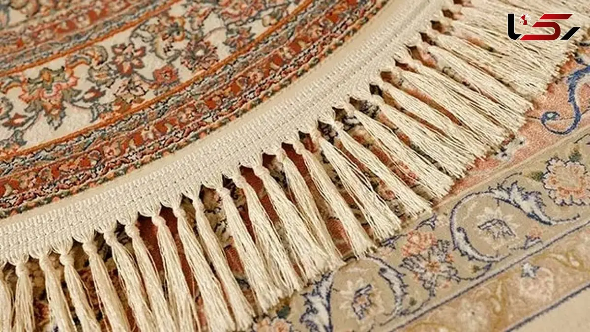 فیلم / مرتب کردن ریشه فرش با شانه مخصوص