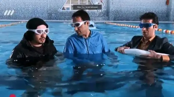 نمایش استخر رفتن لیسانسه ها با لباس / سروش صحت به رسانه ملی طعنه زد +تصاویر 