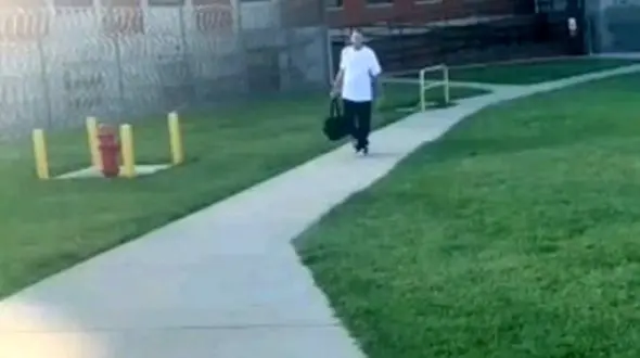 فیلم  / مرد بی گناه که 25 سال زندان بود ! / باوفاترین همسر جهان را بشناسید !