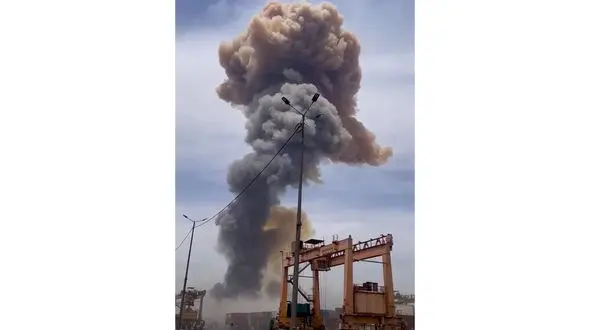 فیلم انفجار بندر شهید رجایی از دید یک کشتی از داخل خلیج فارس !