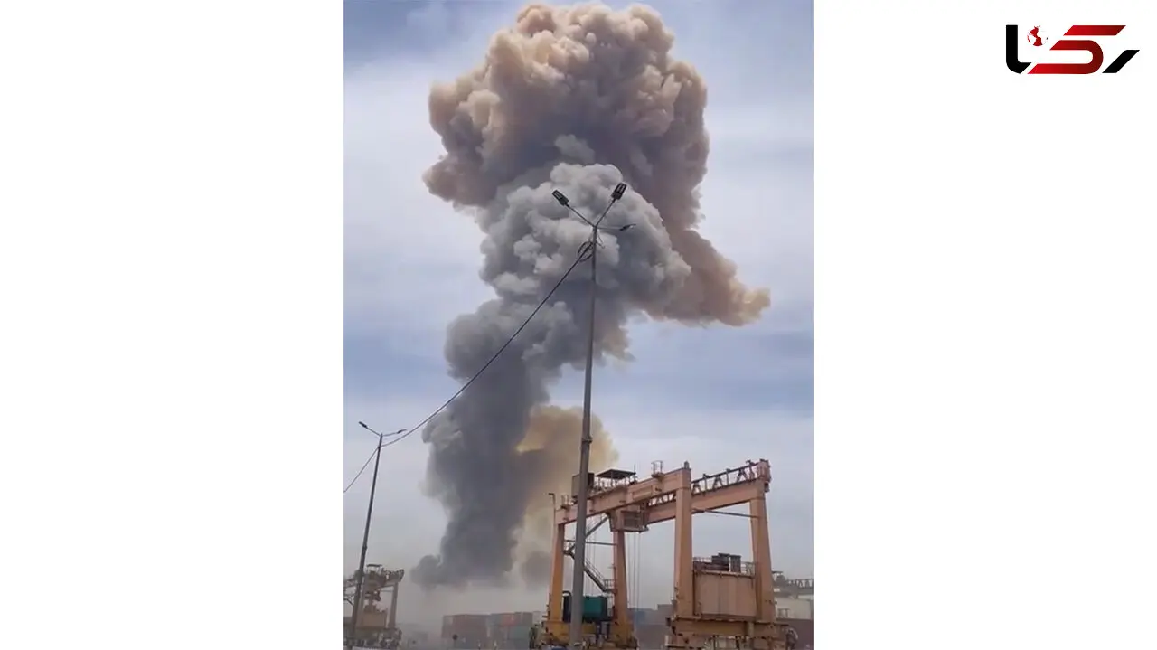 فیلم انفجار بندر شهید رجایی از دید یک کشتی از داخل خلیج فارس !