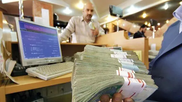 اختلاف برداشت از مقررات بانکی؛ شرط تازه برخی شعب برای وام‌ های خرد