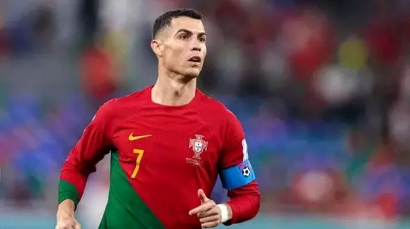 انتقام زشت یک دختر از رونالدو ! / عاقبت تجاوزت به من همین است ! + عکس دختر انتقامجو