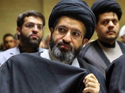 عکس / سفر به تاریخ؛ «سید مسعود خامنه‌ای، فرزند رهبر انقلاب» در مراسم ترحیم مادر «سردار سلیمانی»؛ سال 96