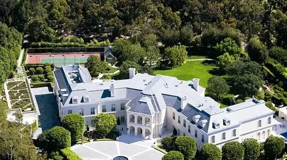 کاخ دیوید بکهام وهمسرش + تصاویر