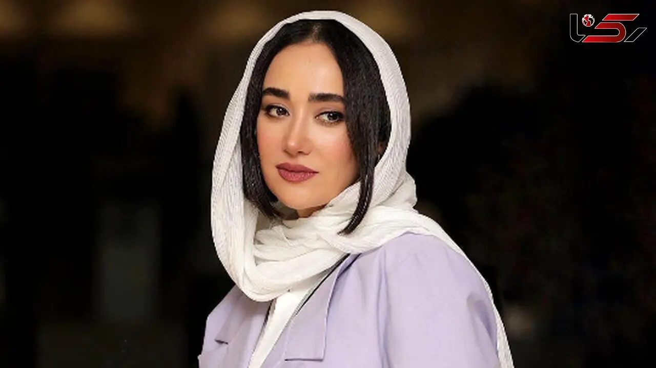 تصاویر جالب و پر انرژی از بهاره افشاری با استایل جذاب آبی رنگ و سعید دشتی در پشت صحنه نمایش قلب نارنگی / لحظاتی پر از لبخند و حال خوب +عکس