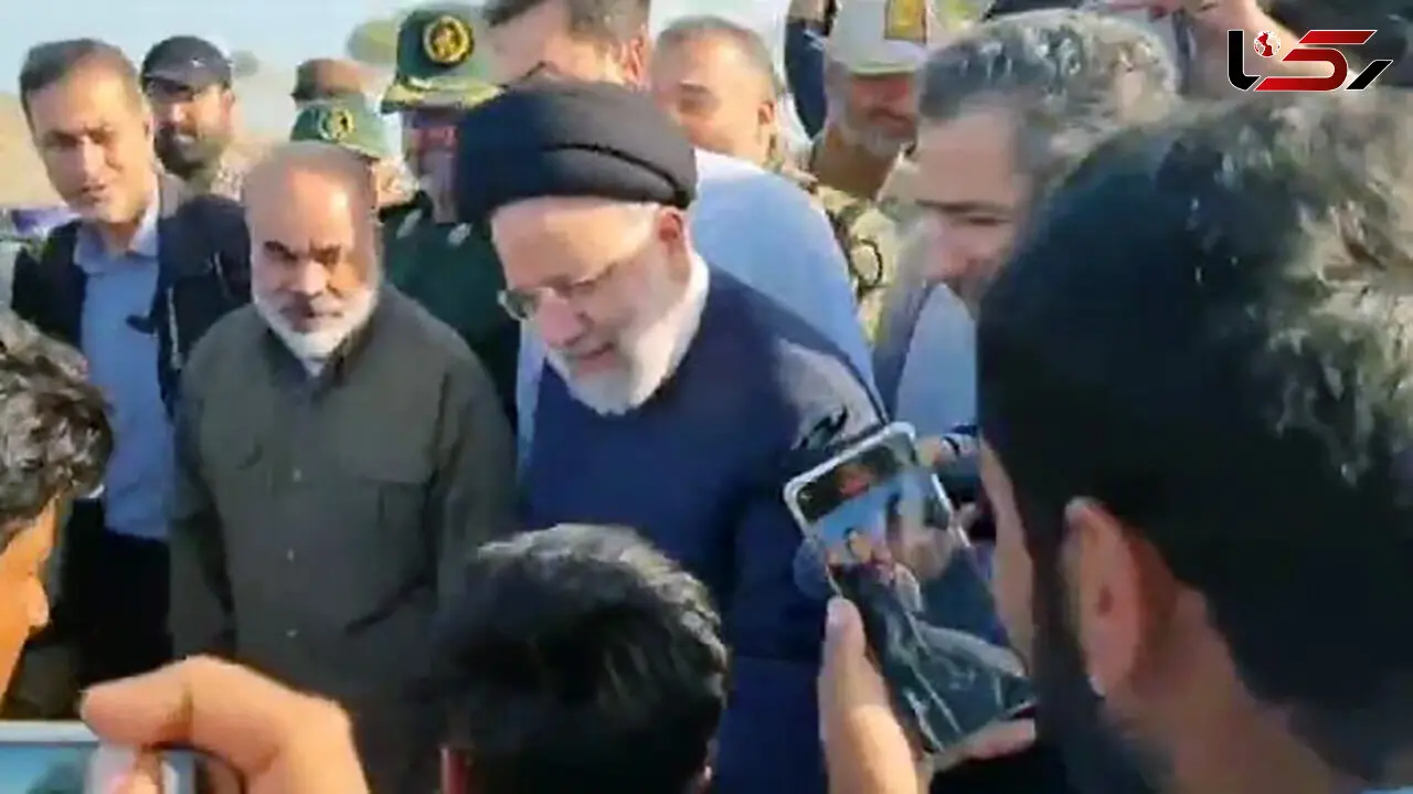 شوخی رئیس جمهور با محافظان خود در مناطق سیل زده + فیلم
