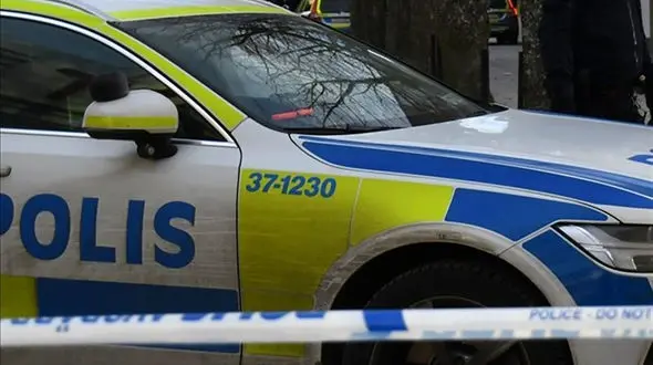 تمرین تیم ملی سوئد امنیتی شد/بازرسی پلیس از فرد ناشناس 