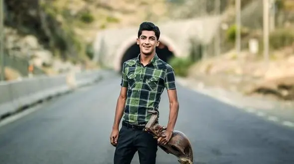 محبوب ترین خواننده فولکلوریک جنوب کشور ؛ مهرزاد نوازنده را بیشتر بشناسید