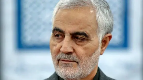 عکس/ سفر در زمان؛ «سردار سلیمانی در کنار 4 همرزم اش» در سنگر؛ دهه 60