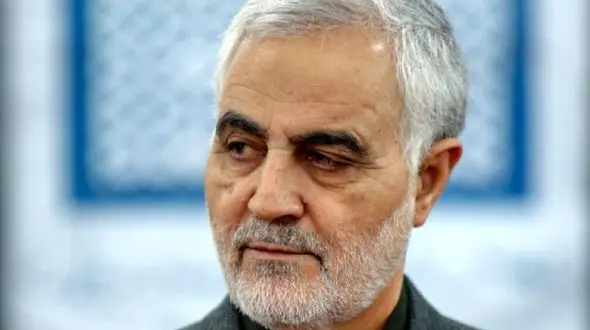 عکس/ سفر در زمان؛ «سردار سلیمانی در کنار 4 همرزم اش» در سنگر؛ دهه 60