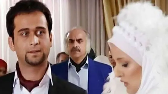 عکس ها / نگاهی به خونه زندگی لوکس و دلباز علی تقوا زاده، سینای سریال آوای باران با رونمایی از اتاق پر از کتابش و ...