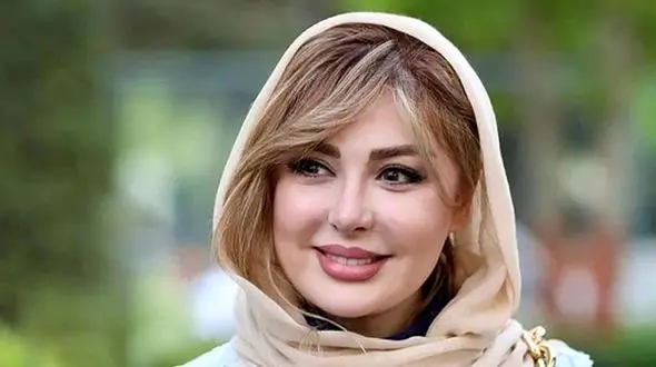 عکس / تیپِ خاص نیوشا ضیغمی در 45 سالگی جلب‌توجه کرد / هارمونی رنگ از شلوار تا کت کوتاه و شال ...