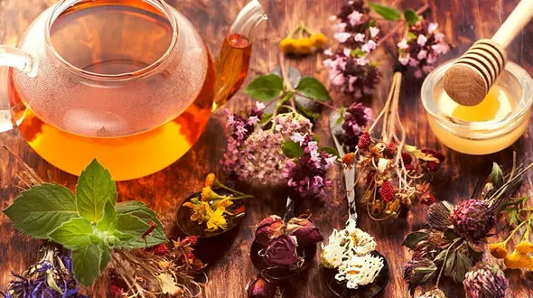  بهترین دمنوش‌ها برای مقابله با نفخ