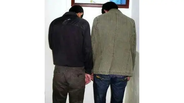 دو سارق سحرخیز کیانشهر در لباس سربازی و رفتگری بودند +عکس