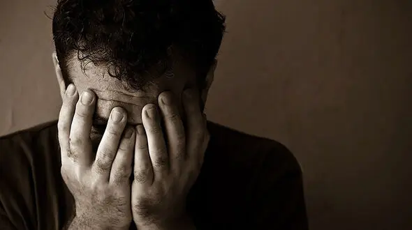 افسرده ها این راهکارها را امتحان کنند