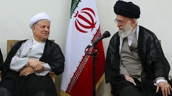 فیلم گفتگوی منتشر نشده‌ رهبر انقلاب و آیت الله هاشمی در مورد رابطه با آمریکا / انتشار برای نخستین بار 
