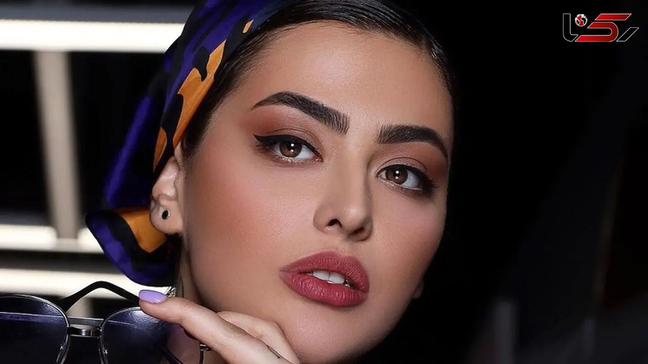 2 عکس   بی آبرویی قابل انتشار ریحانه پارسا در ترکیه / ریحانه  برای پول هر کاری می کند !