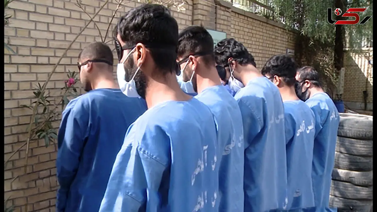 این 16 تبهکار قم را به هم ریختند / فیلم دستگیری و گفتگو با متهمان 