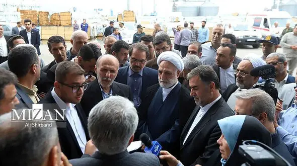 بازدید رئیس دستگاه قضا از انبارهای بنادر، گمرکات و اموال تملیکی، در‌ راستای صیانت از حقوق عامه و خشکاندن ریشه‌ های فساد