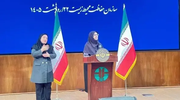 شینا انصاری: درباره پیامدهای زیست‌محیطی جنگ در خلیج فارس با کشورهای منطقه مکاتبه کردیم/  پایش‌های میدانی و ماهواره‌ای مستمر ادامه دارد + فیلم